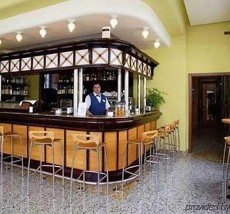 Mainake Costa Del Sol Торре-дель-Мар